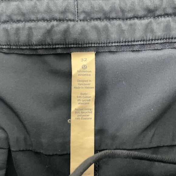 LULULEMON Shorts - Picture 5 of 5